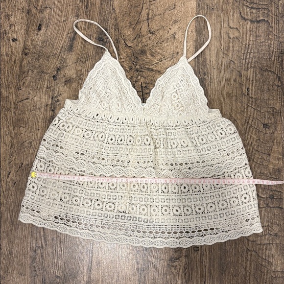 Urban Outfitters Kimchi Blue Cream Lace Top - Picture 6 of 7
